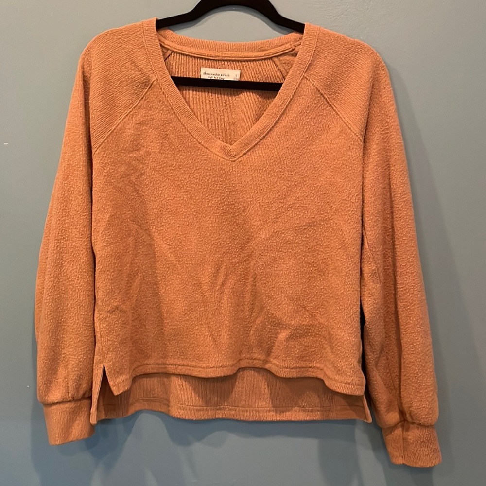 Abercrombie soft AF sweater💥